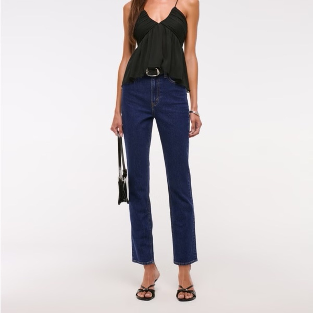 Abercrombie & Fitch Ultra High Rise Ankle Straight Jean, size 25 short
